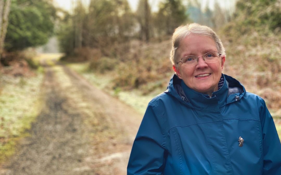 Hiking With A Hottie - Now that we're both members of the stroke club, it's sorta like the blind leading the blind. Or feeble leading the feebler. Amazed we both don't fall over. But we did almost a mile on a very frosty morning. Hope everyone's holiday went/is going well.